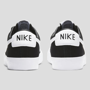 Nike SB Blazer Low Pro GT - Black / White